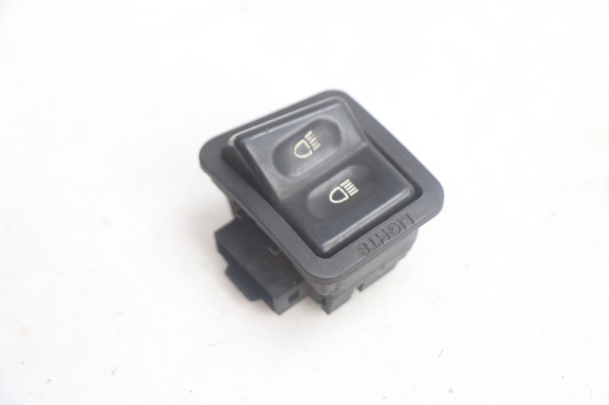 photo de HEADLIGHT SWITCH SYM FIDDLE 3 III 50 (2014 - 2020) - Component detail