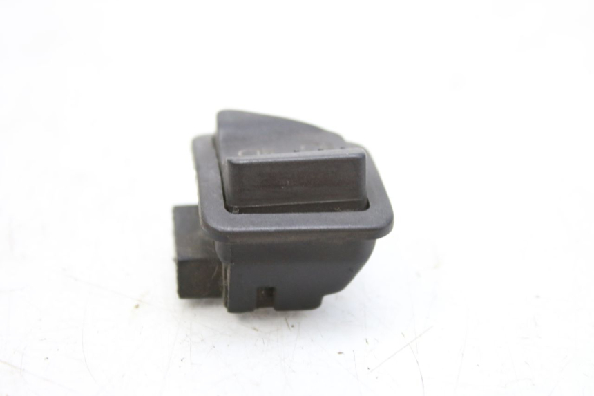 photo de HEADLIGHT HIGH BEAM SWITCH PIAGGIO FLY 2T 50 (2004 - 2017) - Alternative perspective