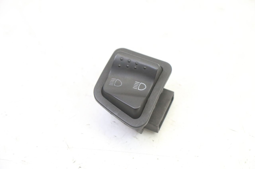 photo de HEADLIGHT SWITCH PIAGGIO LIBERTY 4T 50 (2009 - 2015) - Main view