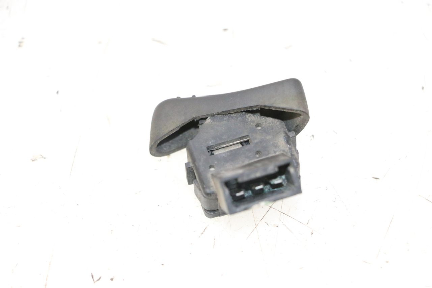 photo de HEADLIGHT SWITCH PIAGGIO LXV 4T 50 (2009 - 2013) - Zoom on usage condition