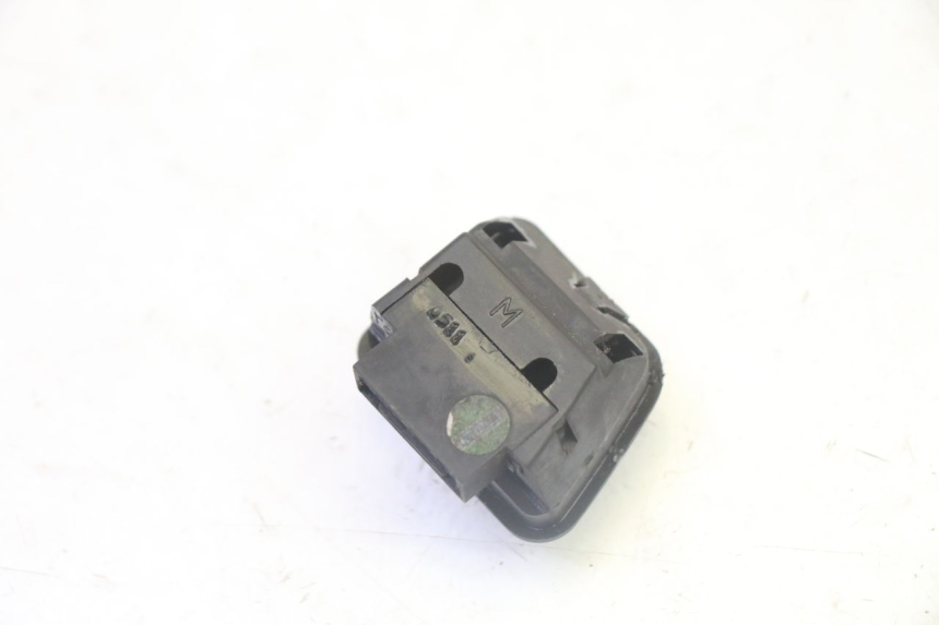 photo de HEADLIGHT SWITCH PIAGGIO MP3 500 (2011 - 2015) - Alternative perspective