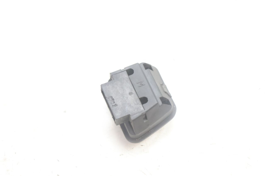 photo de HEADLIGHT SWITCH PIAGGIO MP3 125 (2006 - 2014) - Alternative perspective