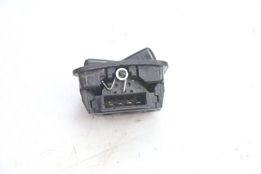 photo de HEADLIGHT SWITCH KYMCO LIKE 4T 50 (2019 - 2025) - Zoom on usage condition