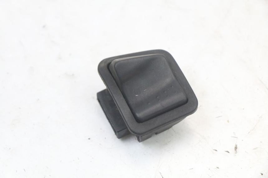 photo de HEADLIGHT SWITCH PIAGGIO NEW TYPHOON 50 (2010 - 2017) - Main view