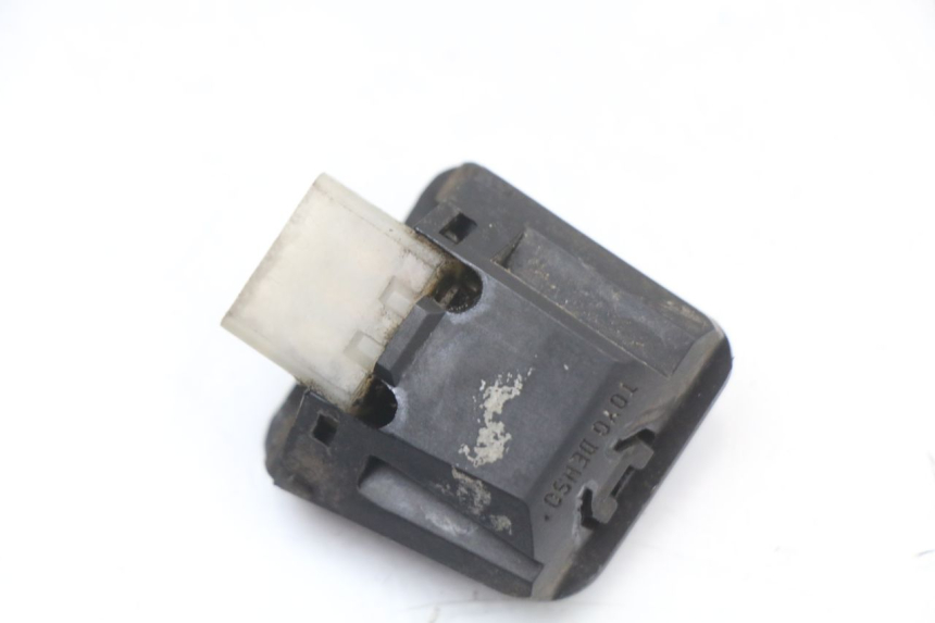 photo de HEADLIGHT HIGH BEAM SWITCH HONDA NHX LEAD 110 (2008 - 2010) - Technical close-up
