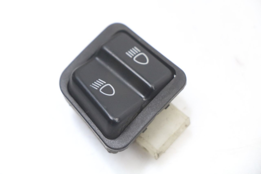 photo de HEADLIGHT HIGH BEAM SWITCH HONDA NHX LEAD 110 (2008 - 2010) - Main view