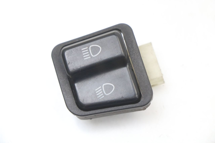 photo de HEADLIGHT HIGH BEAM SWITCH HONDA NHX LEAD 110 (2008 - 2010) - Component detail