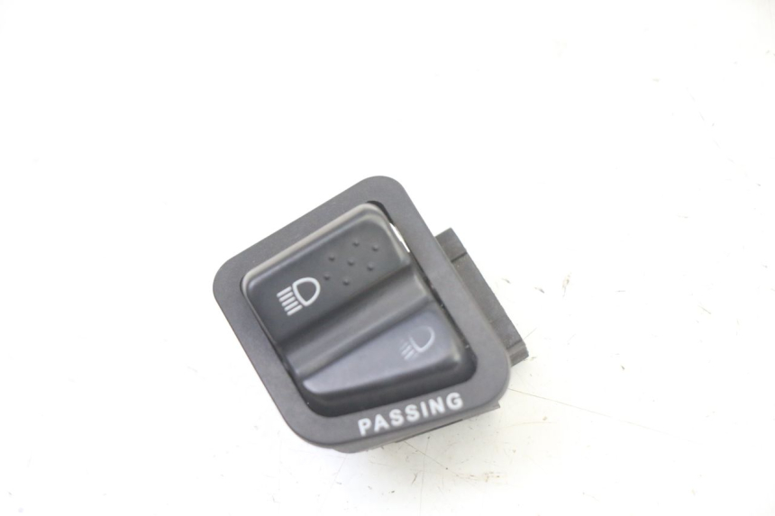 photo de HEADLIGHT SWITCH PIAGGIO NRG POWER PUREJET 50 (2018 - 2021) - Main view