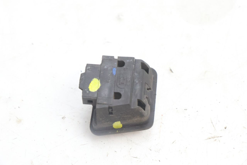 photo de HEADLIGHT HIGH BEAM SWITCH SYM ORBIT 2 4T 50 (2008 - 2017) - Component detail