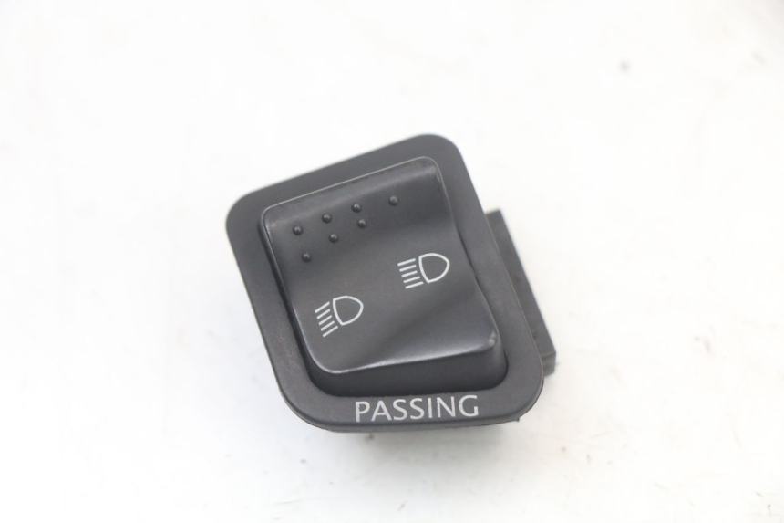 photo de HEADLIGHT SWITCH PIAGGIO LIBERTY IGET 4T 50 (2021 - 2025) - Main view