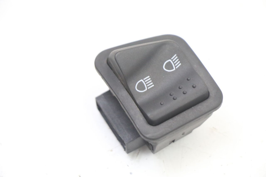photo de HEADLIGHT SWITCH PIAGGIO NRG POWER PUREJET 50 (2018 - 2021) - Component detail