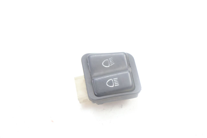 photo de HEADLIGHT HIGH BEAM SWITCH HONDA SCV LEAD 100 (2003 - 2007) - Main view