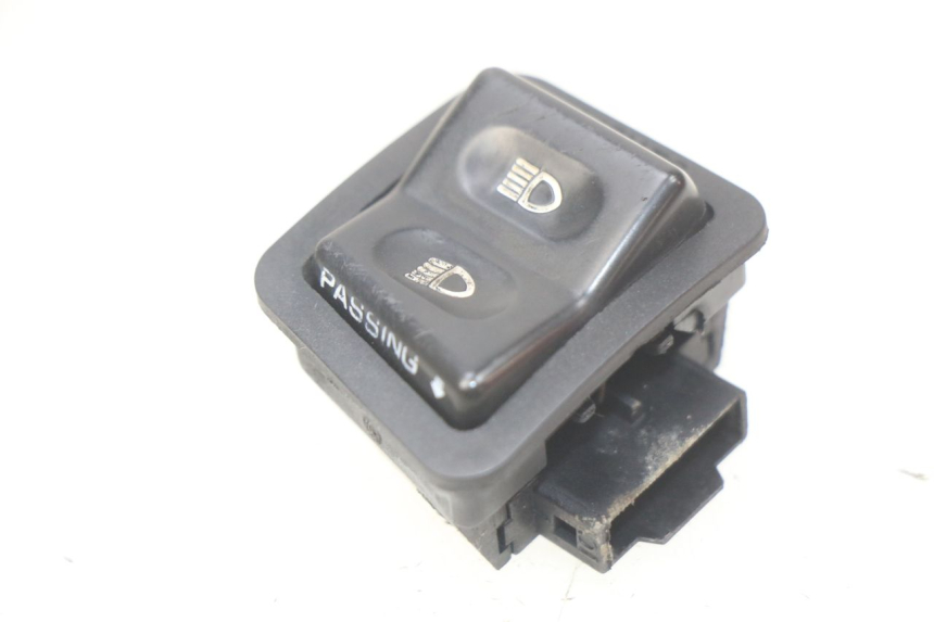 photo de HEADLIGHT HIGH BEAM SWITCH SUZUKI SIXTEEN 125 (2008 - 2010) - Main view