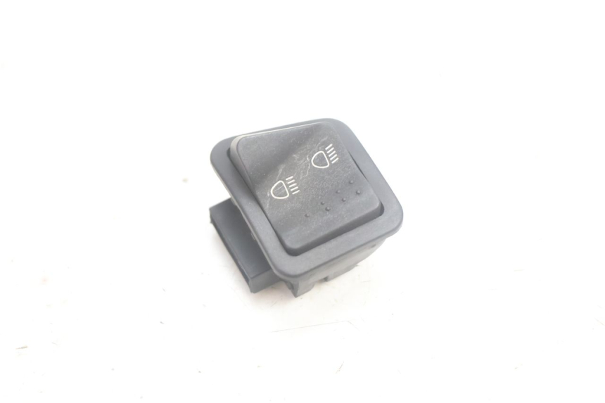 photo de HEADLIGHT HIGH BEAM SWITCH APRILIA SR 2T 50 (2012 - 2017) - Component detail