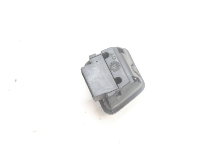 photo de HEADLIGHT HIGH BEAM SWITCH APRILIA SR 2T 50 (2012 - 2017) - Alternative perspective