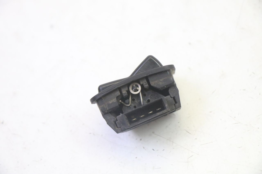 photo de HEADLIGHT SWITCH PEUGEOT TWEET PRO CARGO 50 (2018 - 2022) - Zoom on usage condition