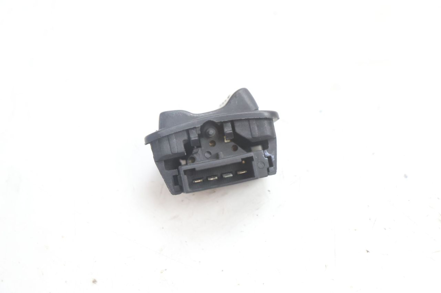 photo de HEADLIGHT SWITCH PIAGGIO TYPHOON 50 (2000 - 2009) - Alternative perspective