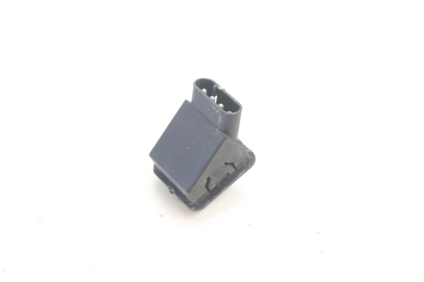 photo de HEADLIGHT SWITCH PIAGGIO TYPHOON 50 (1993 - 1999) - Zoom on usage condition