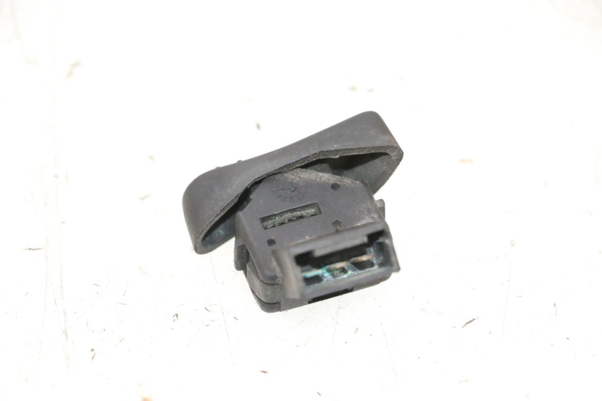 photo de HEADLIGHT HIGH BEAM SWITCH PIAGGIO VESPA GTS SUPER IE 125 (2009 - 2016) - Zoom on usage condition
