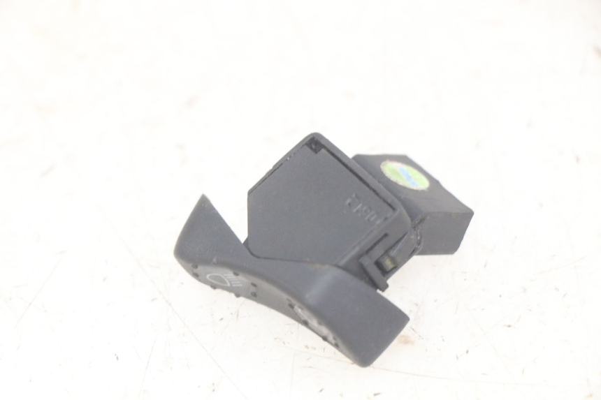 photo de HEADLIGHT HIGH BEAM SWITCH PIAGGIO VESPA S 2T 50 (2007 - 2014) - Component detail