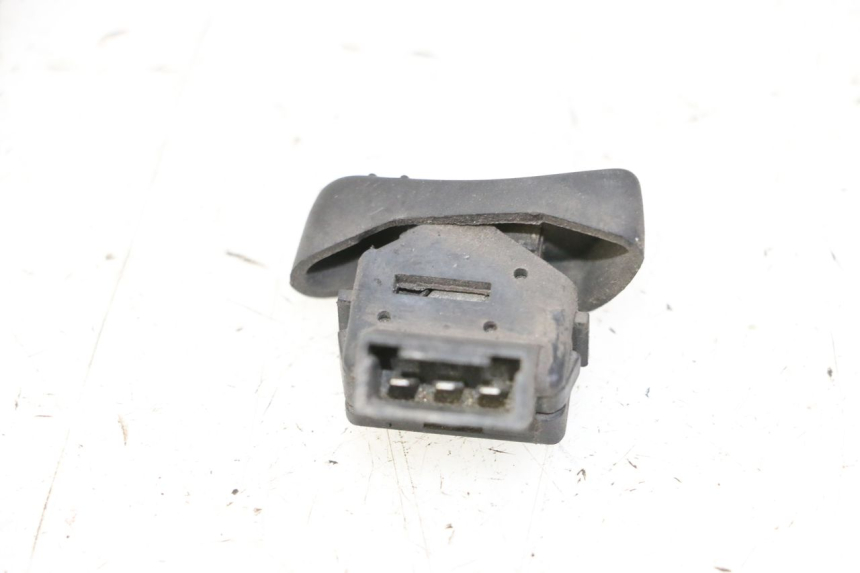 photo de HEADLIGHT HIGH BEAM SWITCH PIAGGIO VESPA S 2T 50 (2007 - 2014) - Zoom on usage condition