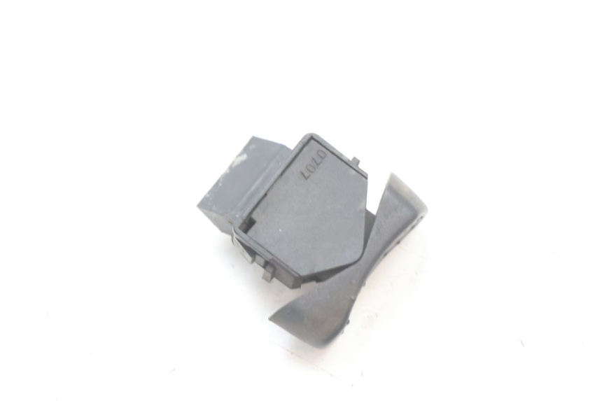 photo de HEADLIGHT HIGH BEAM SWITCH PIAGGIO VESPA S 2T 50 (2007 - 2014) - Alternative perspective