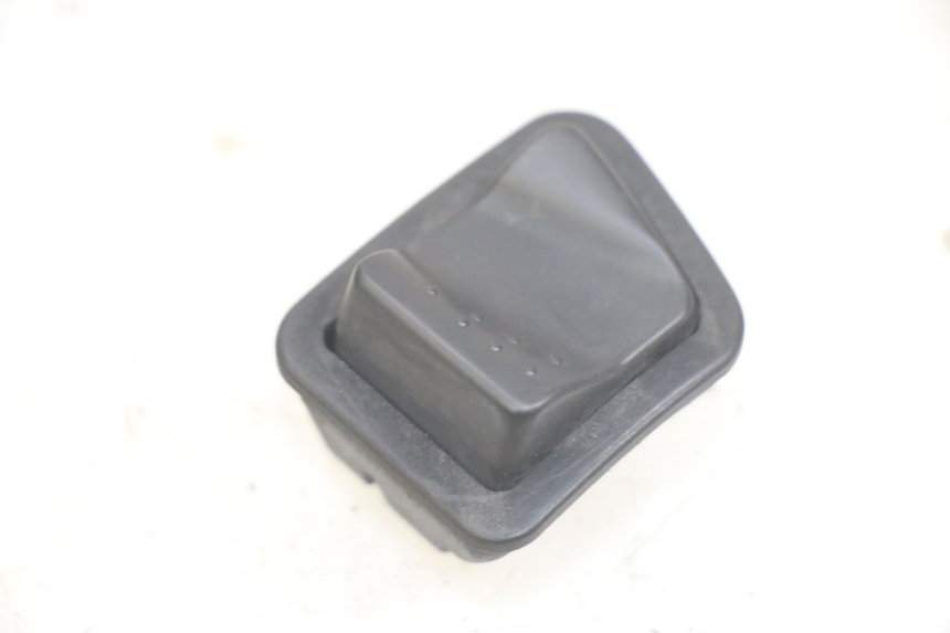 photo de HEADLIGHT HIGH BEAM SWITCH PIAGGIO X9 125 (2000 - 2003) - Main view