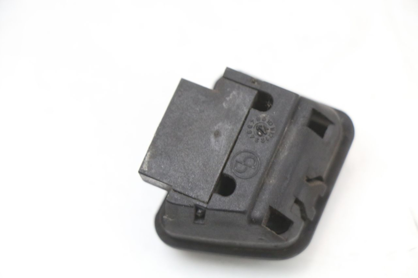 photo de HEADLIGHT HIGH BEAM SWITCH PIAGGIO X9 125 (2000 - 2003) - Alternative perspective