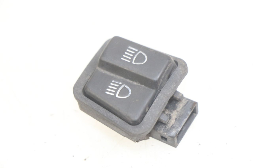 photo de HEADLIGHT HIGH BEAM SWITCH YIYING YY125T 125 (2006 - 2014) - Main view