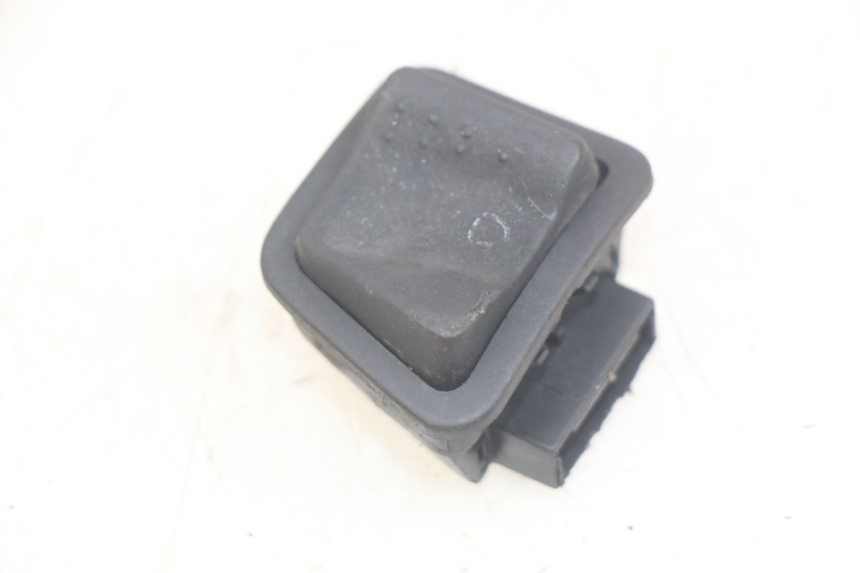 photo de HEADLIGHT HIGH BEAM SWITCH PIAGGIO ZIP 2T 50 (2009 - 2019) - Main view