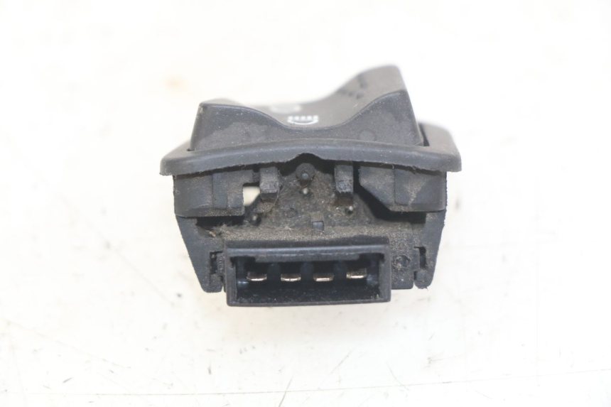 photo de HEADLIGHT HIGH BEAM SWITCH PIAGGIO ZIP 4T 50 (2018 - 2020) - Zoom on usage condition