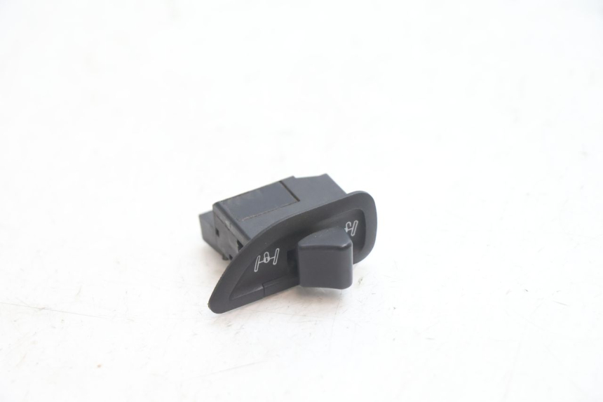 photo de ROLL LOCK SWITCH PIAGGIO MP3 LT 300 (2010 - 2016) - Main view