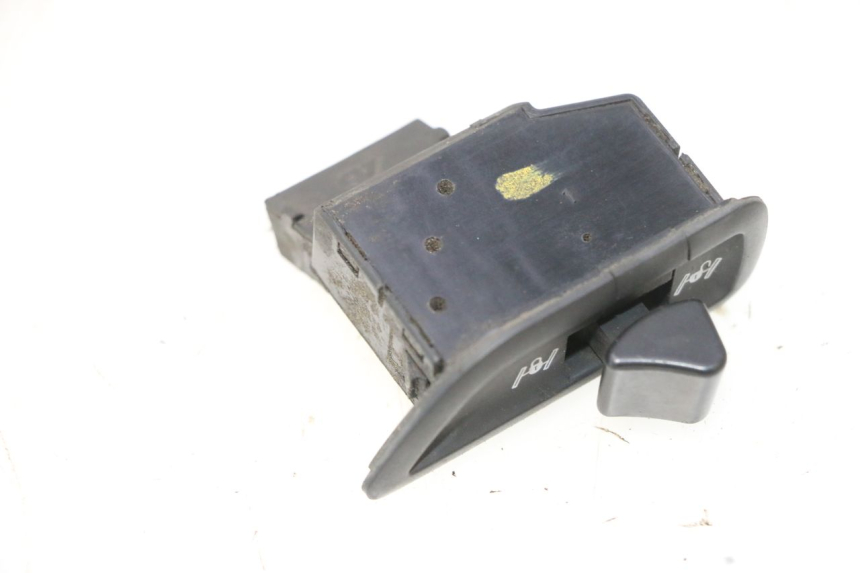 photo de ROLL LOCK SWITCH PIAGGIO MP3 500 (2016 - 2018) - Zoom on usage condition