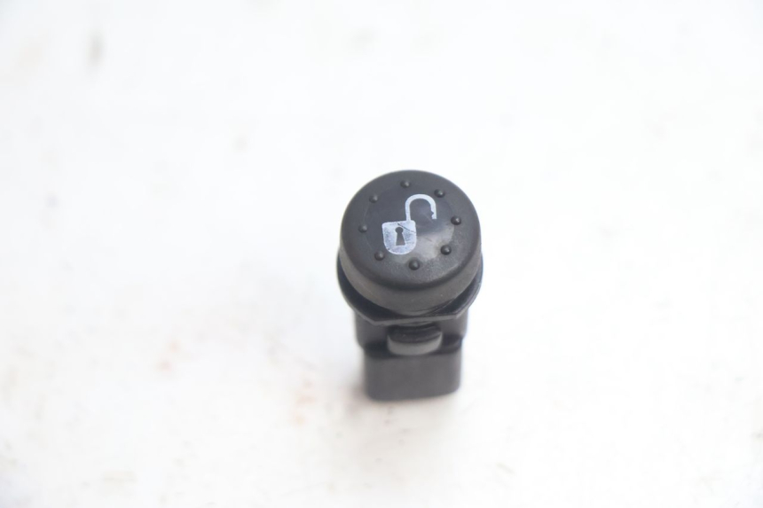 photo de SWITCH PIAGGIO X9 EVOLUTION 125 (2003 - 2007) - Main view