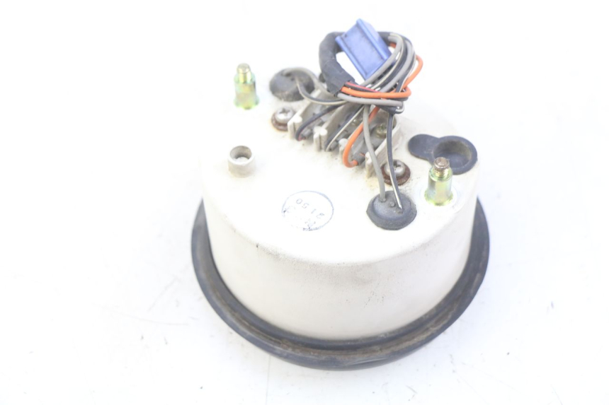 photo de TACHOMETER SUZUKI GSX F GSXF 750 (1988 - 1998) - Alternative perspective