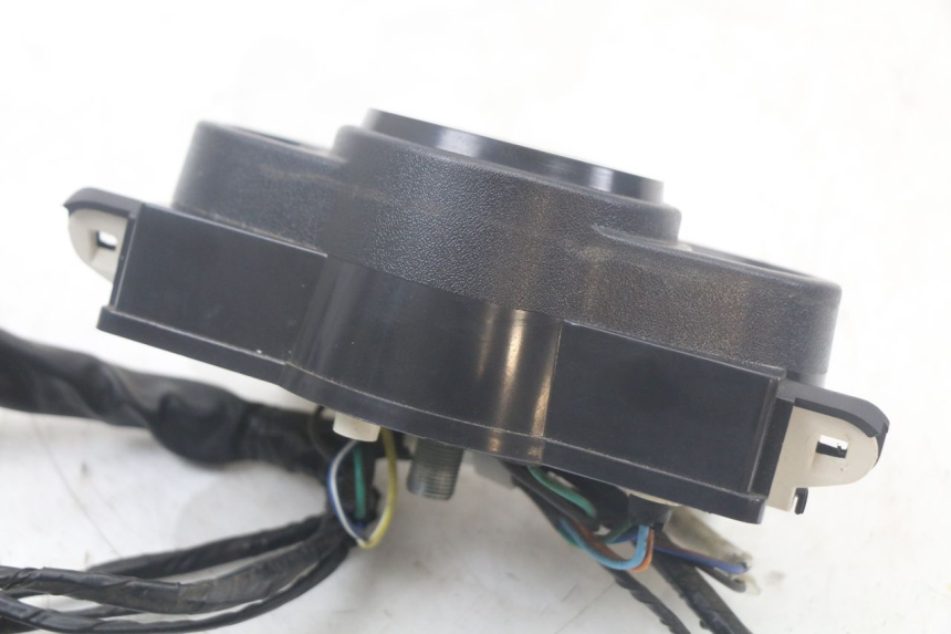 photo de SPEEDOMETER KYMCO AGILITY 4T 50 (2018 - 2022) - Fixing points details