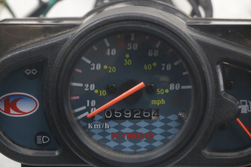 photo de SPEEDOMETER KYMCO AGILITY 4T 50 (2018 - 2022) - Alternative perspective