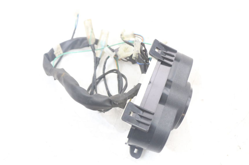 photo de SPEEDOMETER KYMCO AGILITY 4T 50 (2018 - 2022) - Fixing points details