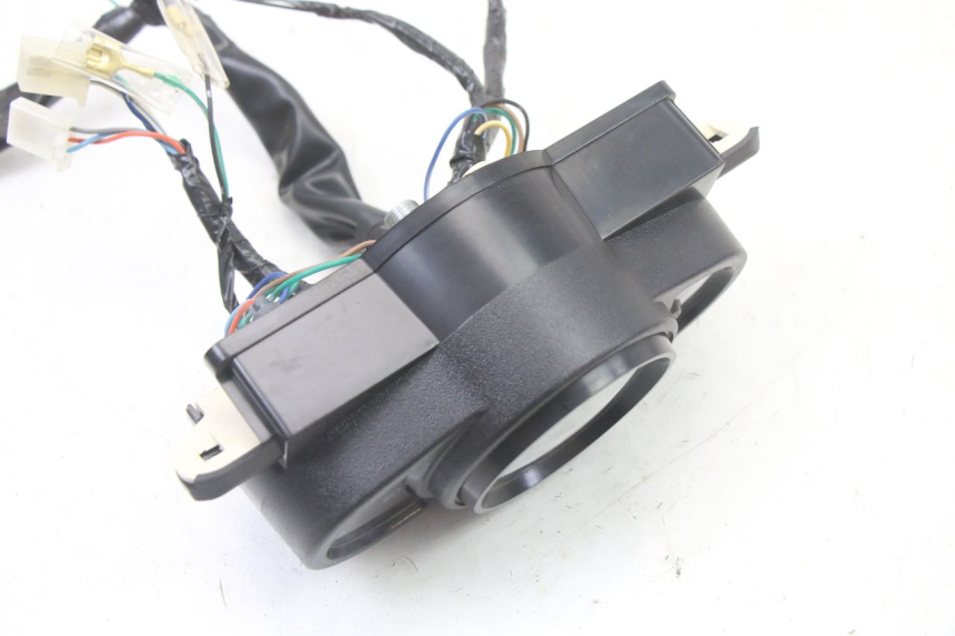 photo de SPEEDOMETER KYMCO AGILITY 4T 50 (2005 - 2018) - Fixing points details