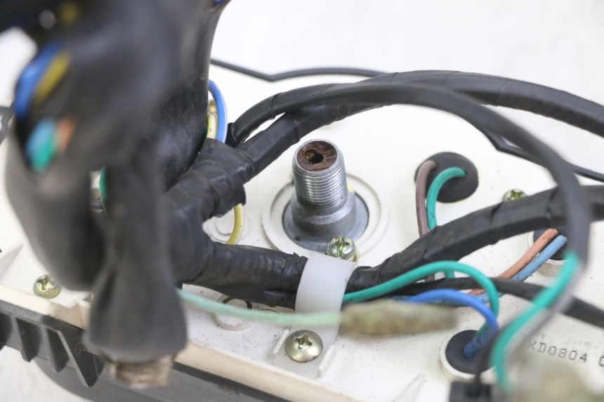 photo de SPEEDOMETER KYMCO AGILITY 4T 50 (2005 - 2018) - Fixing points details