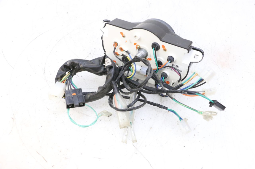 photo de SPEEDOMETER KYMCO AGILITY 4T 50 (2018 - 2022) - Fixing points details