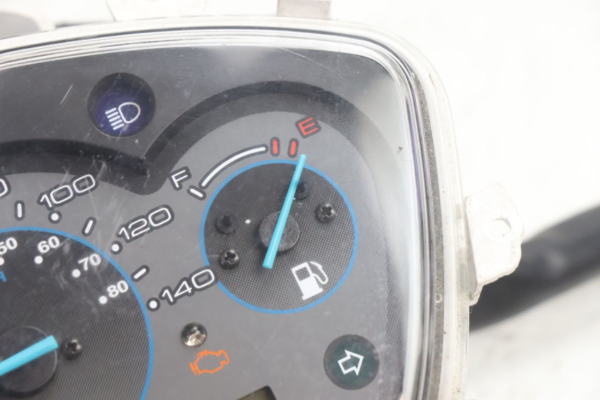 photo de SPEEDOMETER KYMCO AGILITY CITY 16P 125 (2015 - 2024) - Alternative perspective