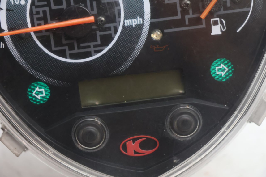 photo de SPEEDOMETER KYMCO AGILITY CITY 2T 50 (2008 - 2016) - Technical close-up