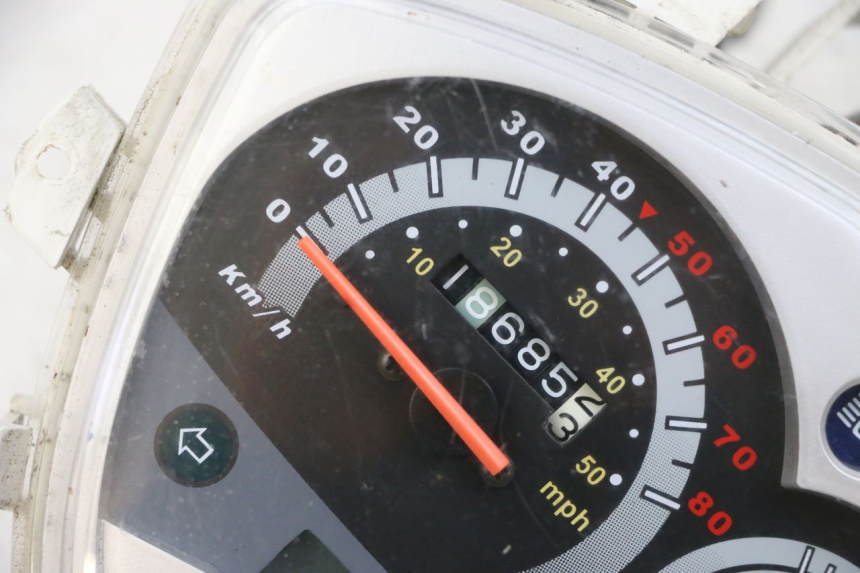 photo de SPEEDOMETER KYMCO AGILITY CITY 4T 50 (2008 - 2016) - Distinctive features