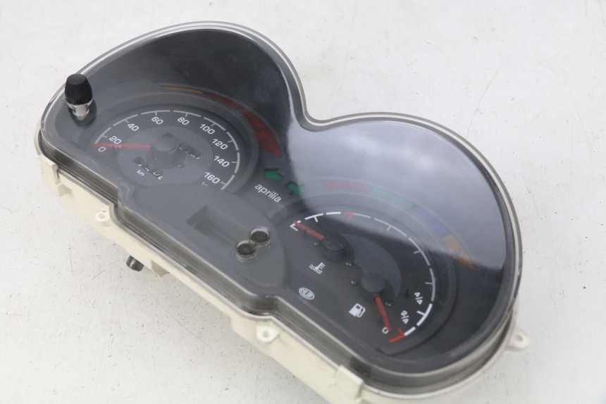 photo de SPEEDOMETER APRILIA ATLANTIC 125 (2003 - 2009) - Component detail