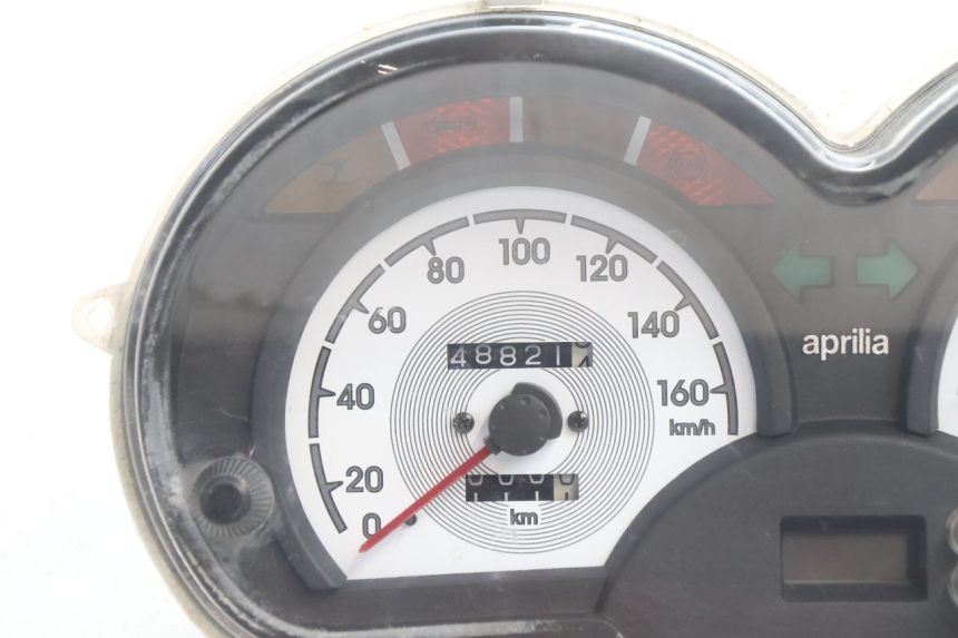 photo de SPEEDOMETER APRILIA ATLANTIC S 125 (2010 - 2013) - Zoom on usage condition