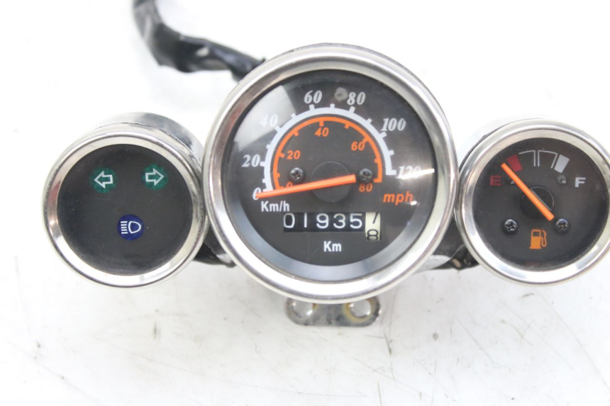 photo de SPEEDOMETER WILDLANDER BISCUIT 125 (2004 - 2010) - Component detail
