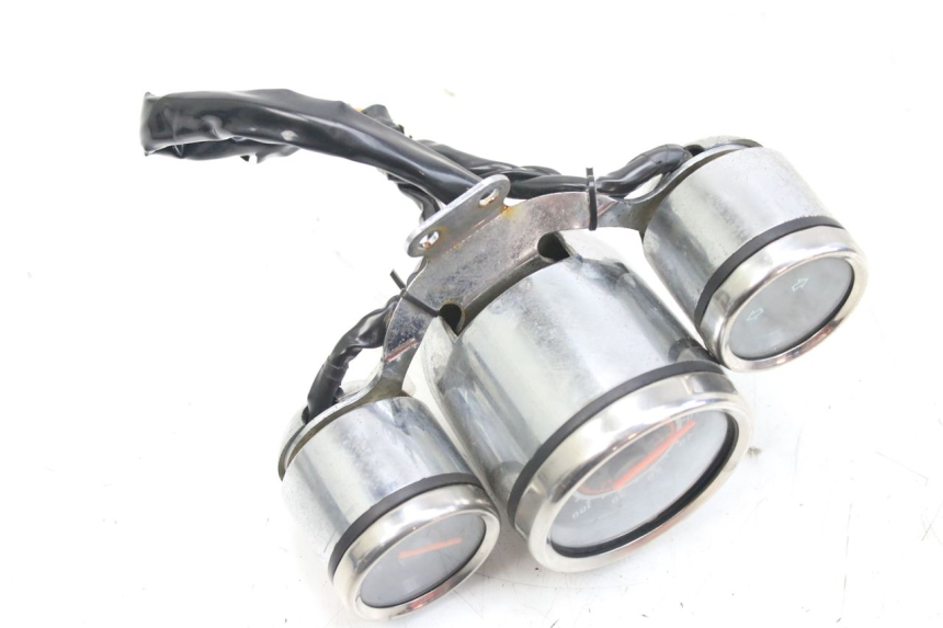 photo de SPEEDOMETER WILDLANDER BISCUIT 125 (2004 - 2010) - Zoom on usage condition