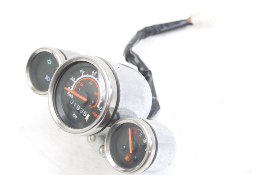 photo de SPEEDOMETER WILDLANDER BISCUIT 125 (2004 - 2010) - Product overview