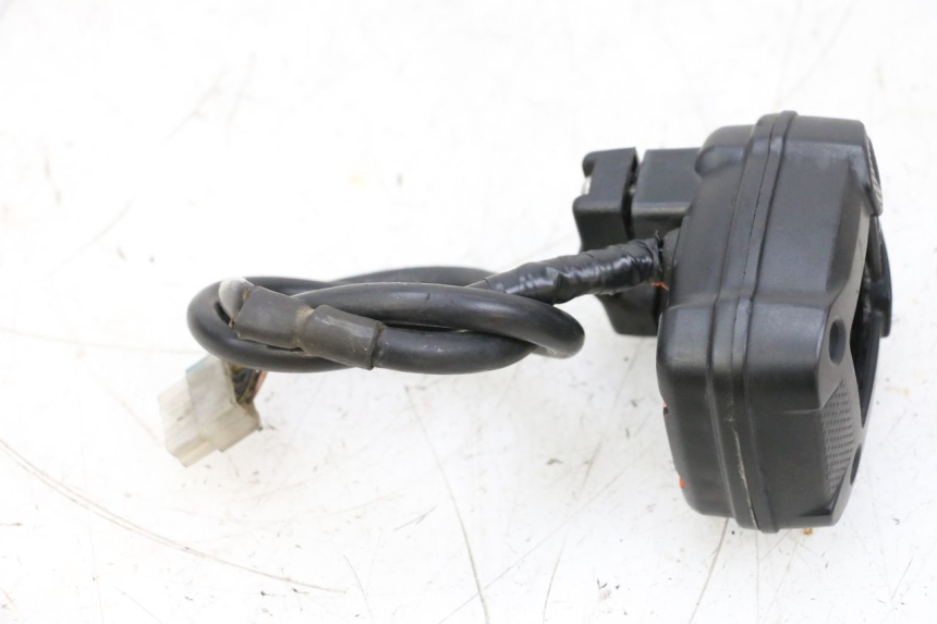 photo de SPEEDOMETER MBK BOOSTER SPIRIT NAKED 50 (2004 - 2017) - Surface and material condition